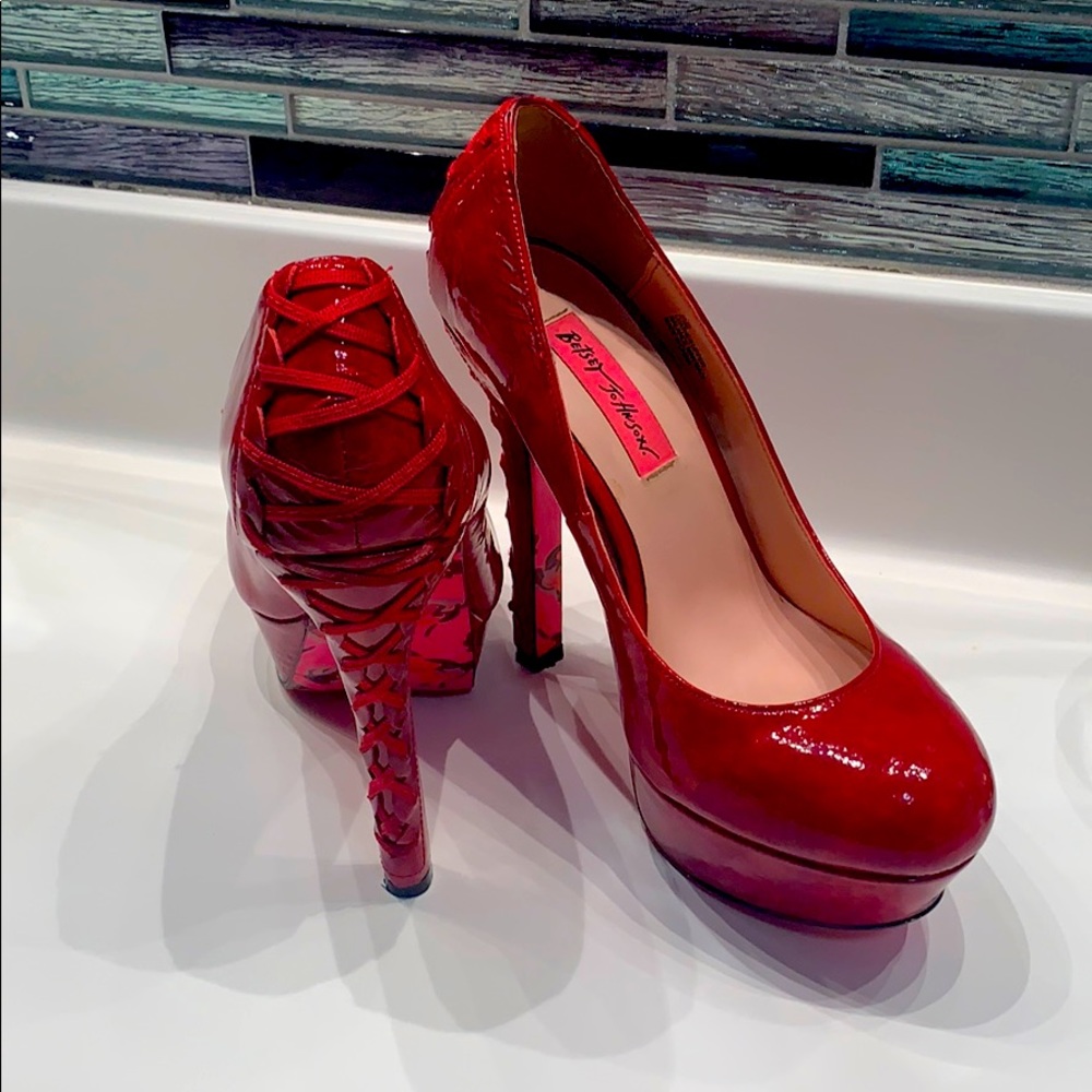 Sexy red heels